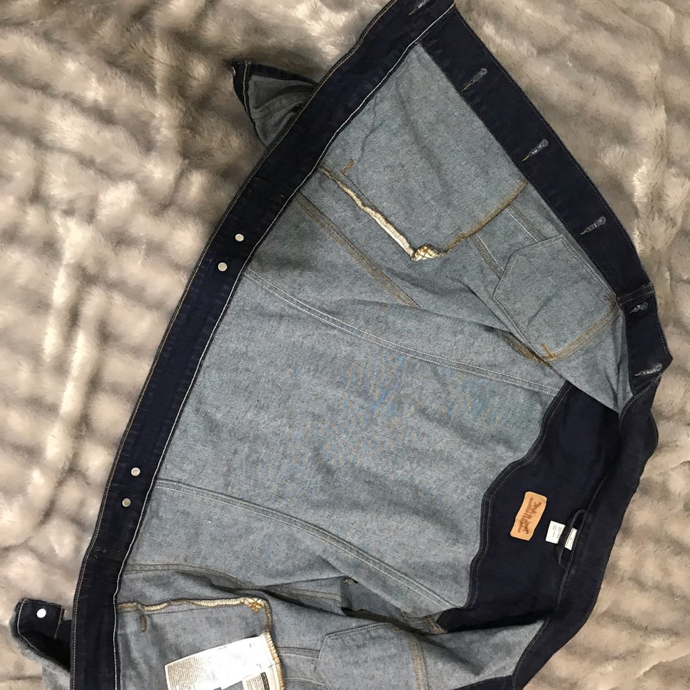 Levi’s Denim Jacket - Picture 7 of 10